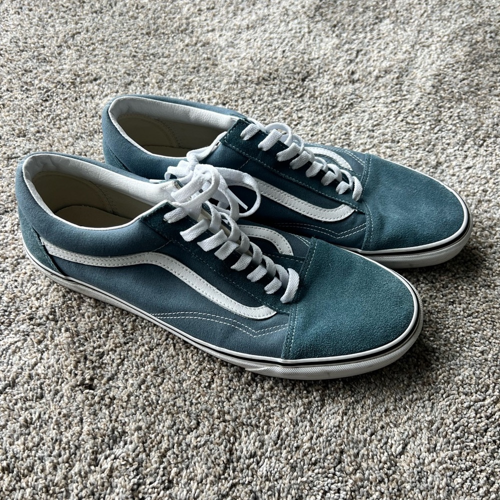 Vans skateboard shoes size 13